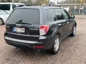 Subaru Forester vaihtoauto