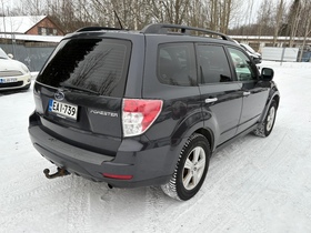 Subaru Forester vaihtoauto