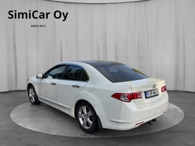 Honda Accord vaihtoauto