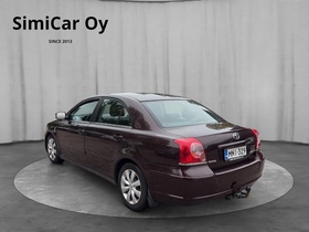 Toyota Avensis vaihtoauto