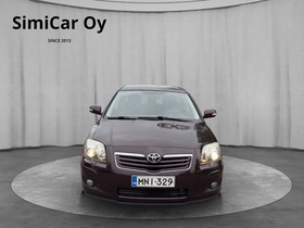 Toyota Avensis vaihtoauto