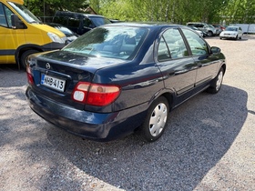 Nissan Almera vaihtoauto