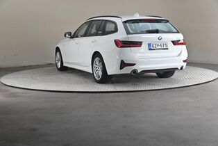 BMW 330 vaihtoauto
