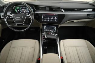 Audi Q8 e-tron vaihtoauto