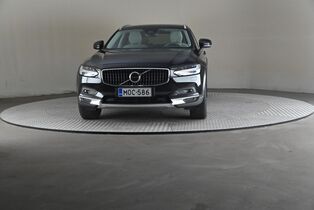 Volvo V90 Cross Country vaihtoauto