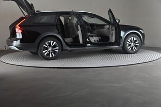 Volvo V90 Cross Country vaihtoauto