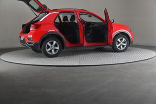 Volkswagen T-Roc vaihtoauto