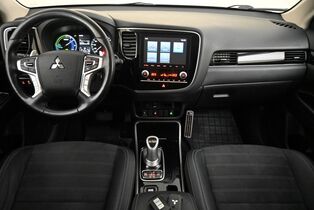 Mitsubishi Outlander PHEV vaihtoauto