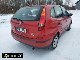 Nissan Almera Tino vaihtoauto