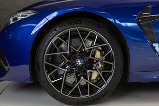 BMW M8 vaihtoauto