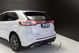 Ford Edge vaihtoauto