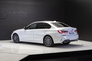 BMW 330 vaihtoauto