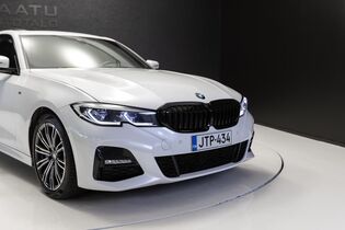 BMW 330 vaihtoauto