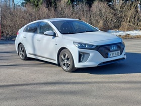 Hyundai IONIQ plug-in vaihtoauto