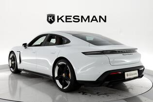 Porsche Taycan vaihtoauto