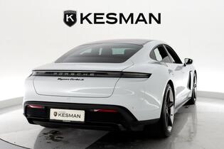 Porsche Taycan vaihtoauto