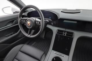 Porsche Taycan vaihtoauto
