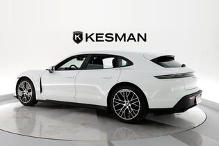 Porsche Taycan vaihtoauto