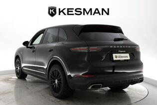 Porsche Cayenne vaihtoauto