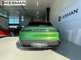 Porsche Taycan vaihtoauto