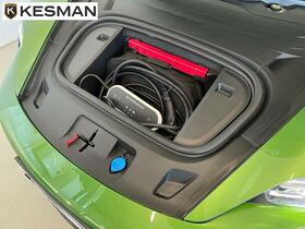 Porsche Taycan vaihtoauto