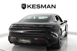 Porsche Taycan vaihtoauto