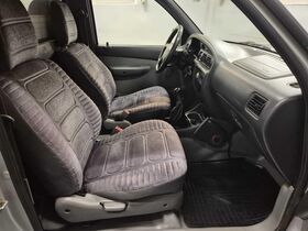 Mazda B2500 vaihtoauto