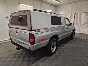 Mazda B2500 vaihtoauto