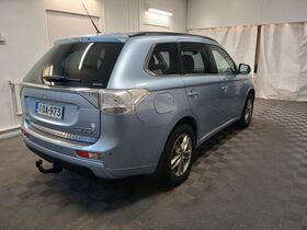 Mitsubishi Outlander PHEV vaihtoauto