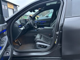 BMW i5 M60 vaihtoauto