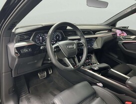 Audi Q8 e-tron vaihtoauto