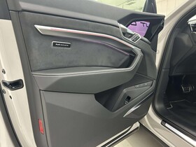 Audi Q8 e-tron vaihtoauto