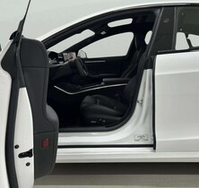 Tesla Model S vaihtoauto