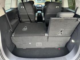 Maxus MIFA 9 vaihtoauto