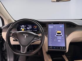 Tesla Model X vaihtoauto