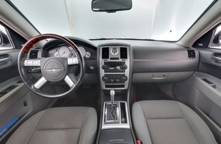 Chrysler 300C vaihtoauto