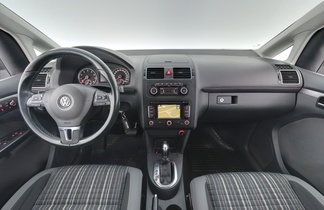 Volkswagen Touran vaihtoauto