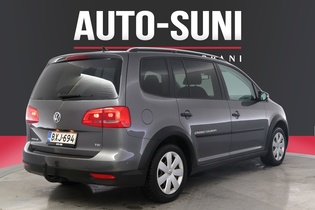 Volkswagen Touran vaihtoauto