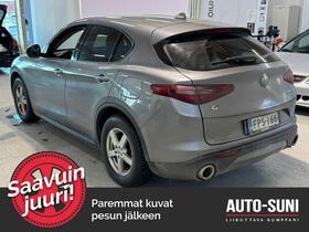 Alfa Romeo Stelvio vaihtoauto