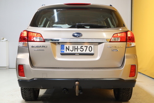 Subaru Outback vaihtoauto