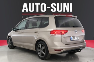 Volkswagen Touran vaihtoauto