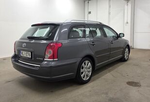 Toyota Avensis vaihtoauto