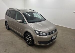 Volkswagen Touran vaihtoauto