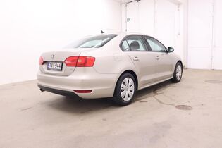 Volkswagen Jetta vaihtoauto