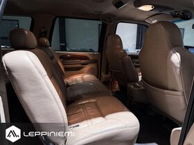 Ford Excursion vaihtoauto