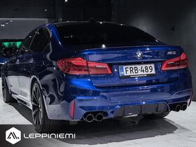 BMW M5 vaihtoauto