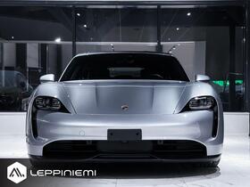 Porsche Taycan vaihtoauto