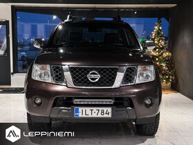 Nissan Navara vaihtoauto