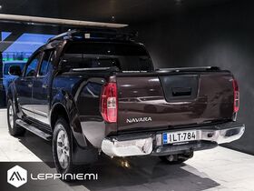 Nissan Navara vaihtoauto