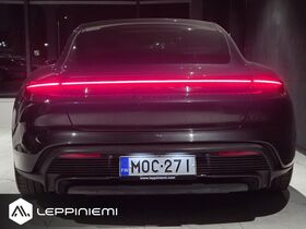 Porsche Taycan vaihtoauto